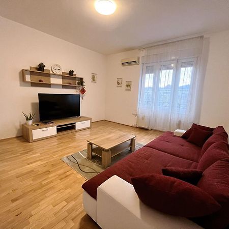 Boutique Family Apartment In The Heart Of City Budapest Exterior photo