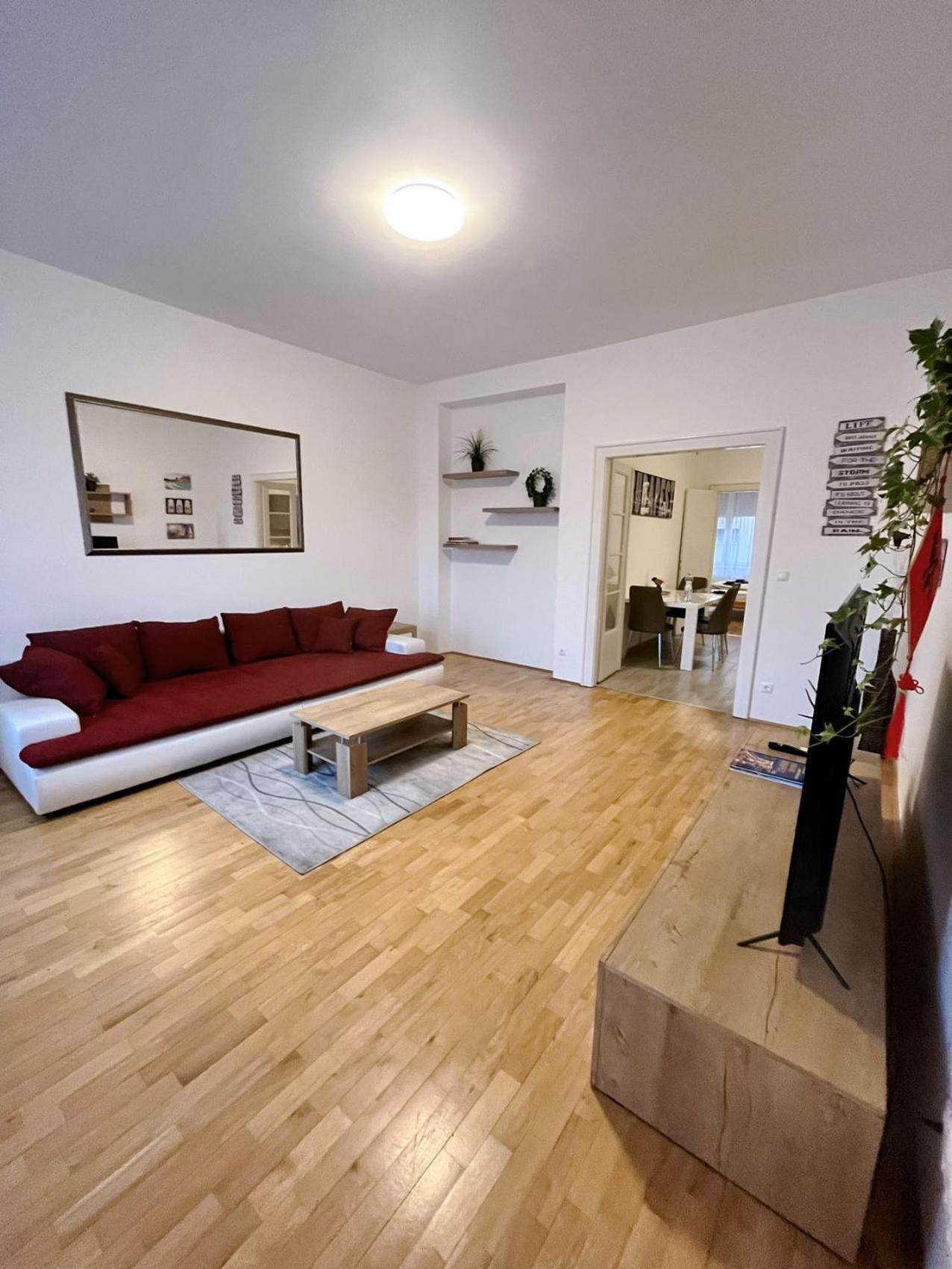 Boutique Family Apartment In The Heart Of City Budapest Exterior photo